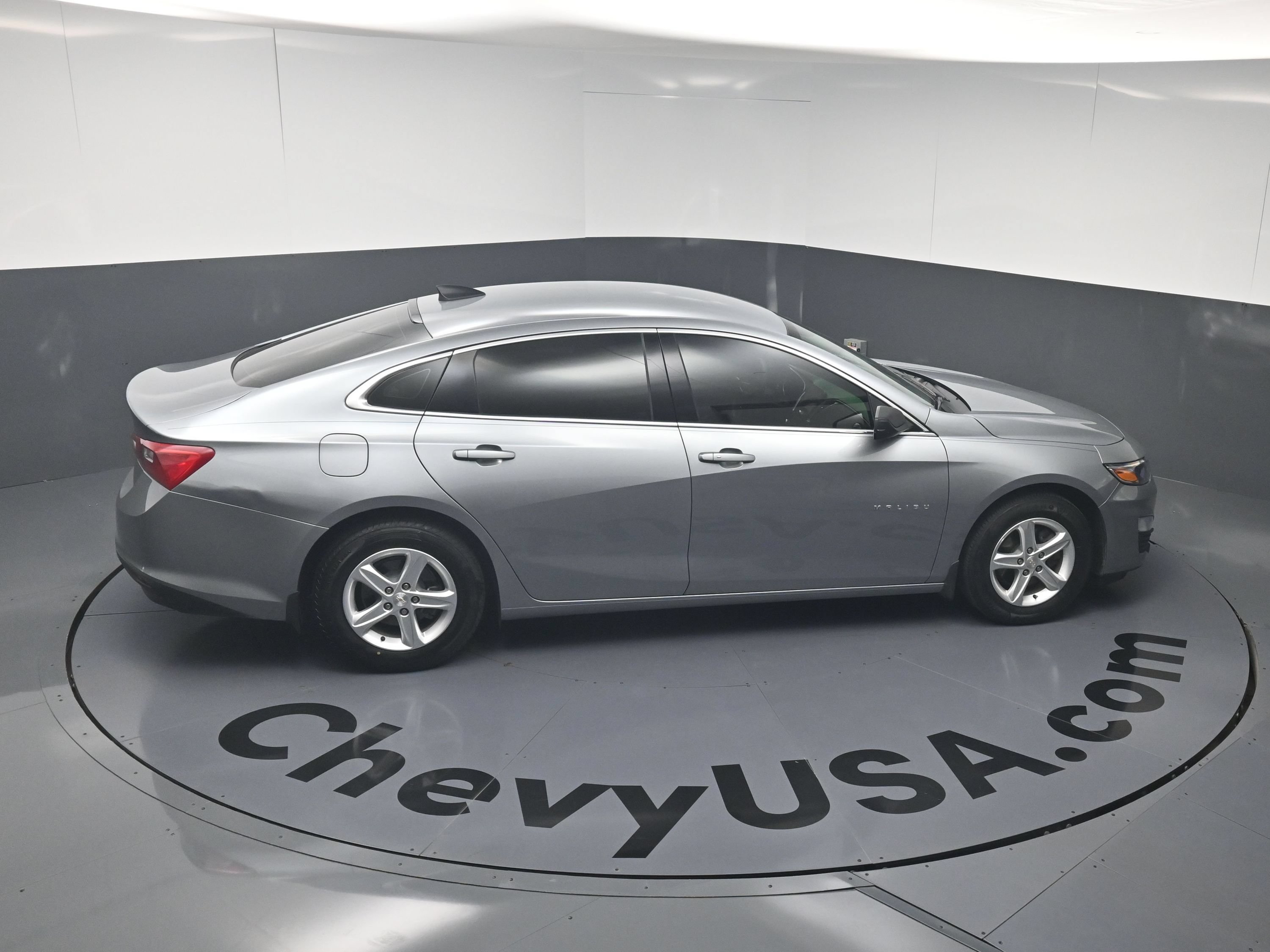 Used 2023 Chevrolet Malibu LS FWD image 32