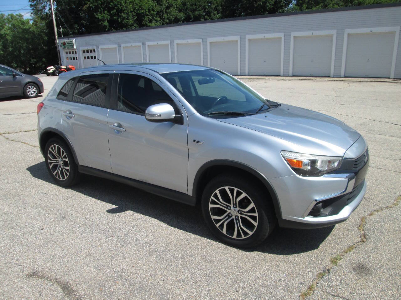 Used 2016 Mitsubishi Outlander Sport ES FWD image 4