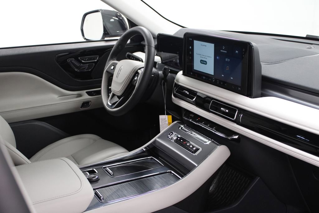 New 2026 Lincoln Aviator 2WD image 31