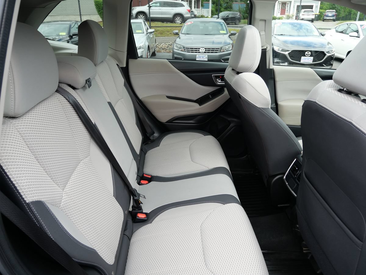 Used 2020 Subaru Forester Premium AWD/4WD image 30