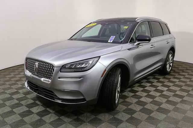 Used 2022 Lincoln Corsair AWD w/ Premium Package image 5