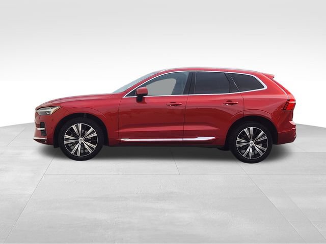 Certified 2023 Volvo XC60 B5 Plus AWD/4WD image 5
