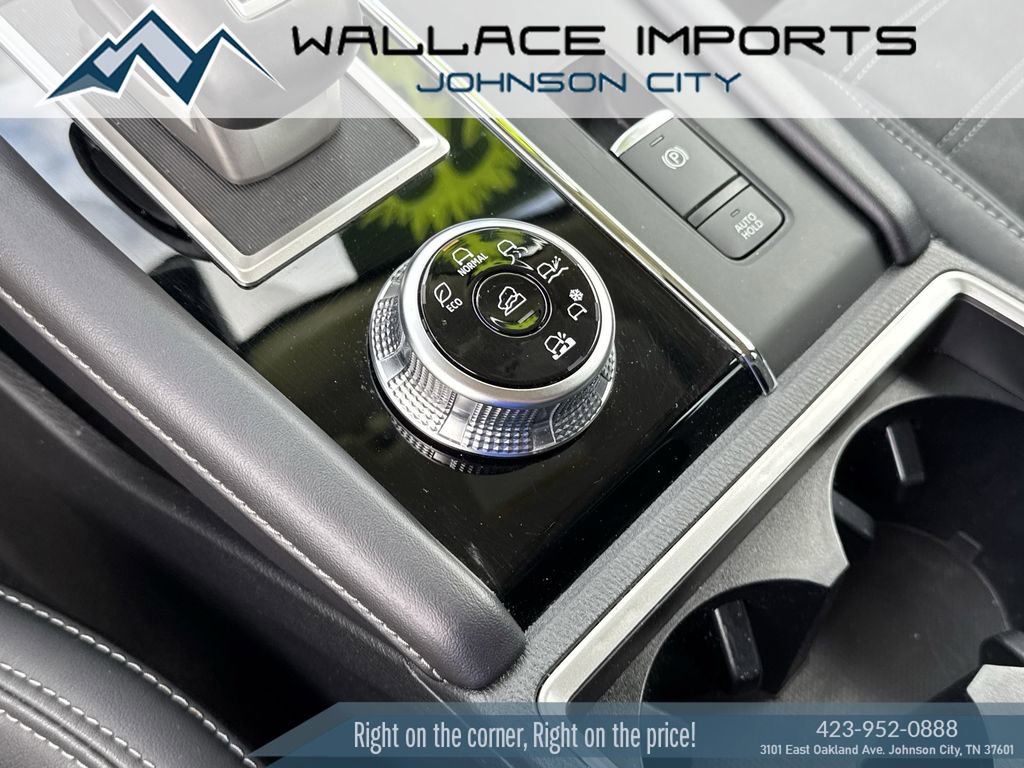 Used 2023 Mitsubishi Outlander SE image 31