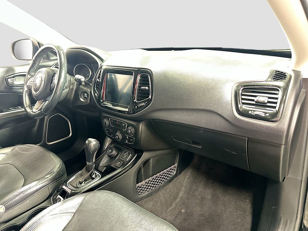 Used 2018 Jeep Compass Limited image 30