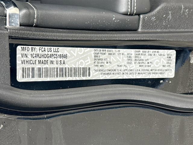 Used 2023 Jeep Grand Cherokee Overland w/ Rear Seat Video Group I AWD/4WD image 34