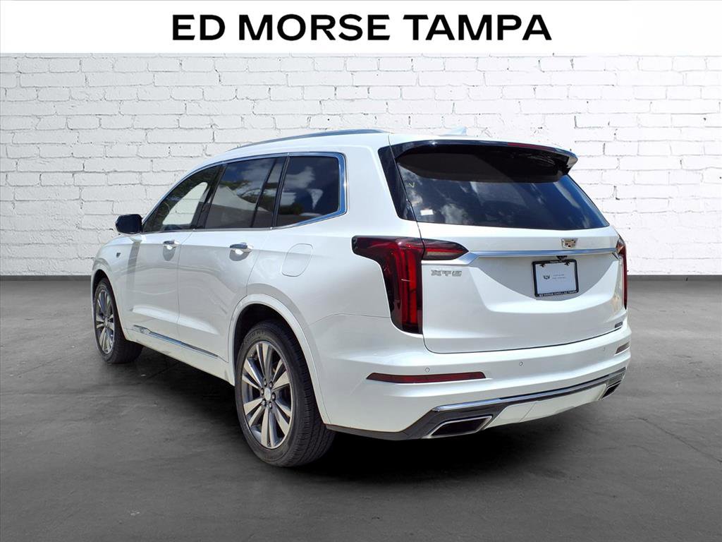 Used 2021 Cadillac XT6 Premium Luxury FWD image 3