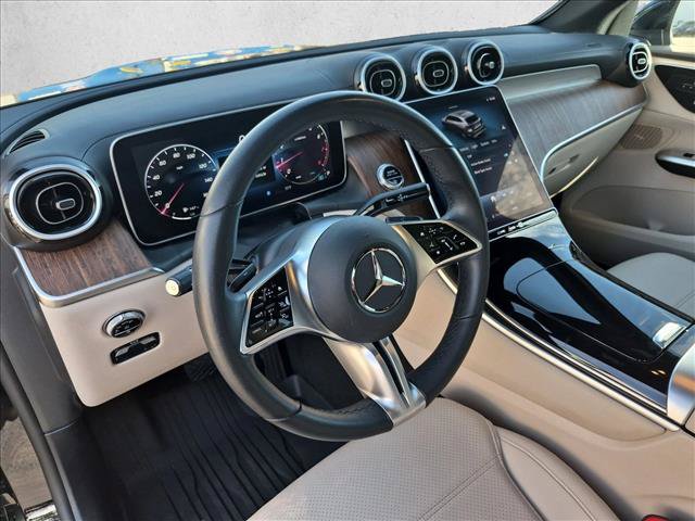 Used 2024 Mercedes-Benz GLC 300 4MATIC image 10