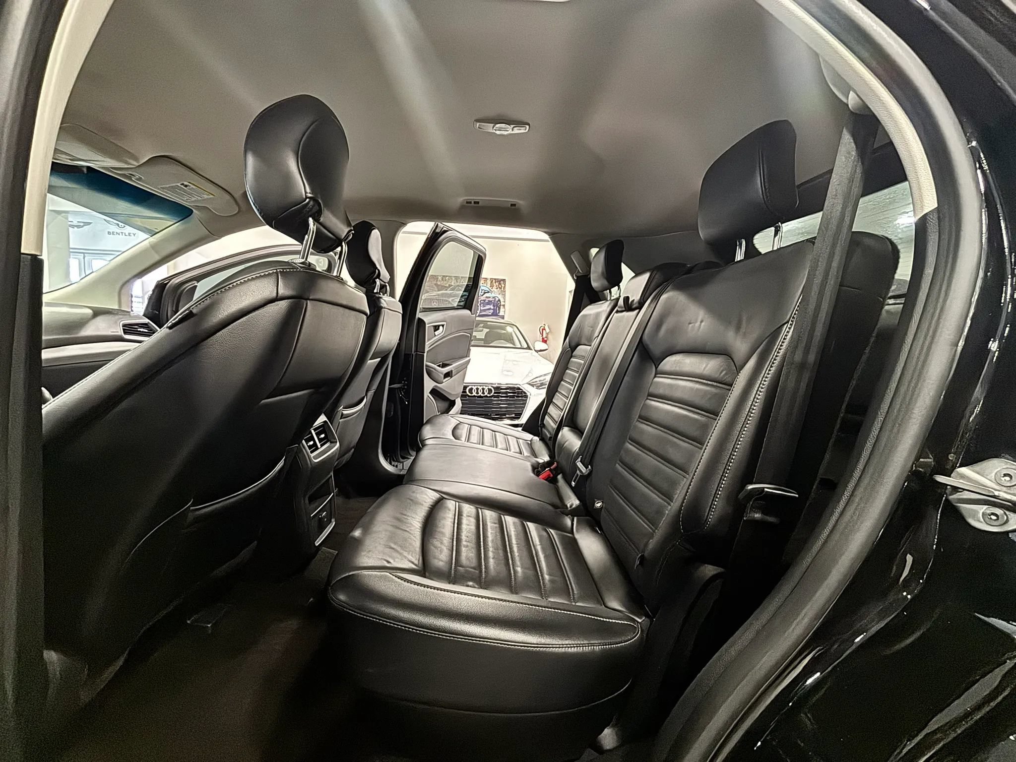 Used 2017 Ford Edge SEL w/ Equipment Group 201A FWD image 15