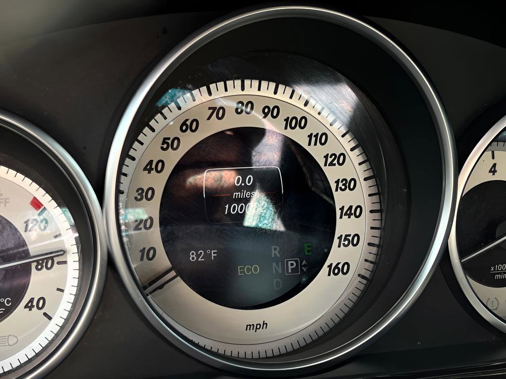 Used 2014 Mercedes-Benz E 350 4MATIC Sedan image 29