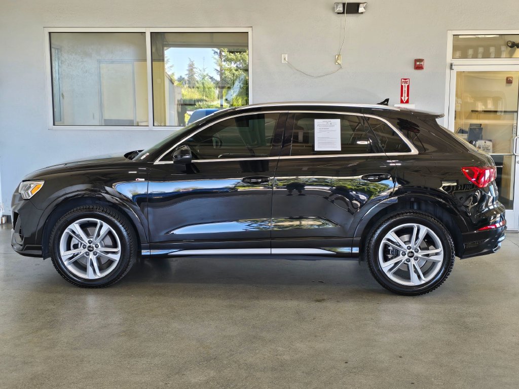 Used 2021 Audi Q3 2.0T Premium Plus w/ Premium Plus Package AWD/4WD image 7