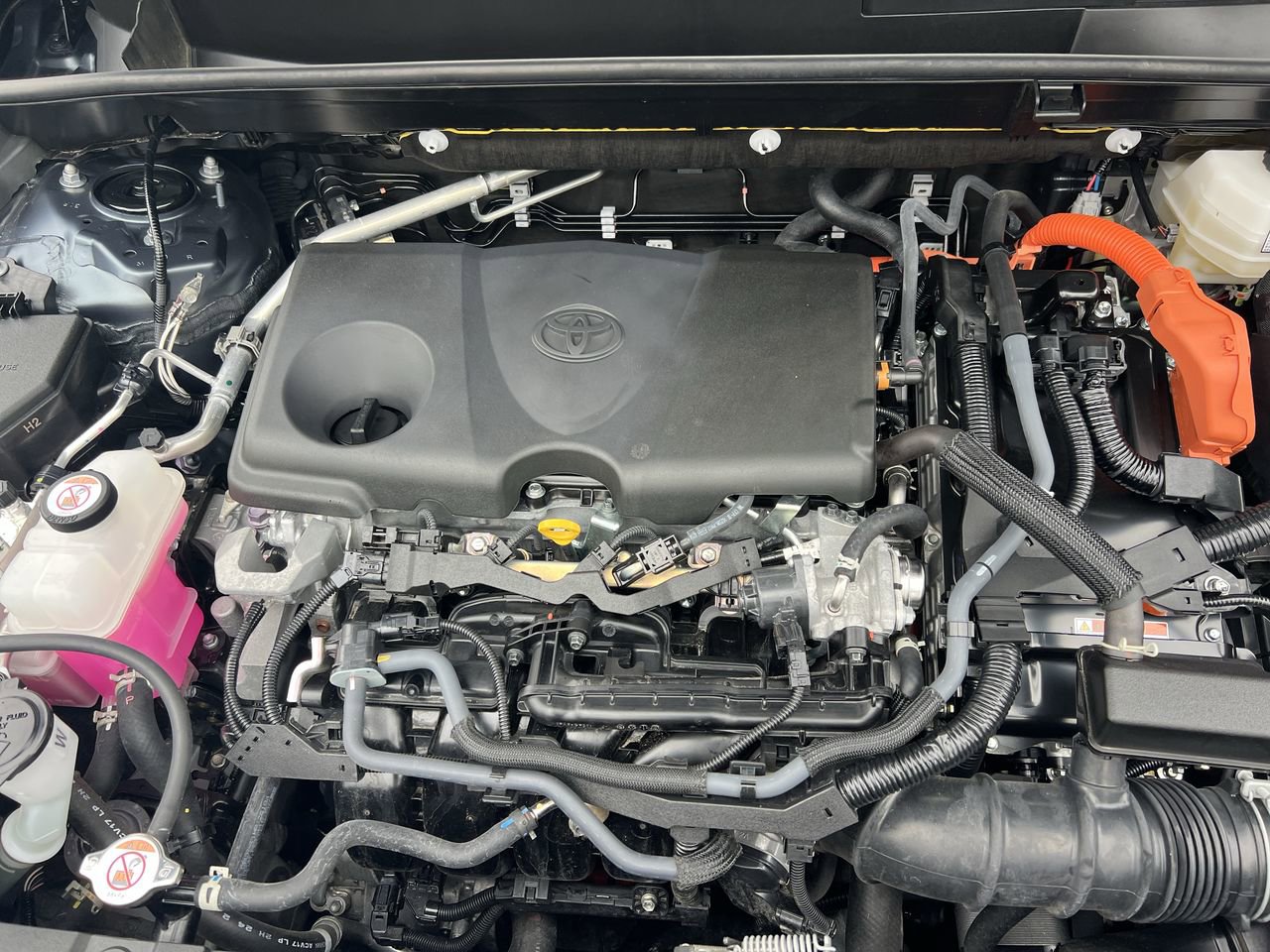 Used 2024 Toyota Venza XLE AWD/4WD image 35