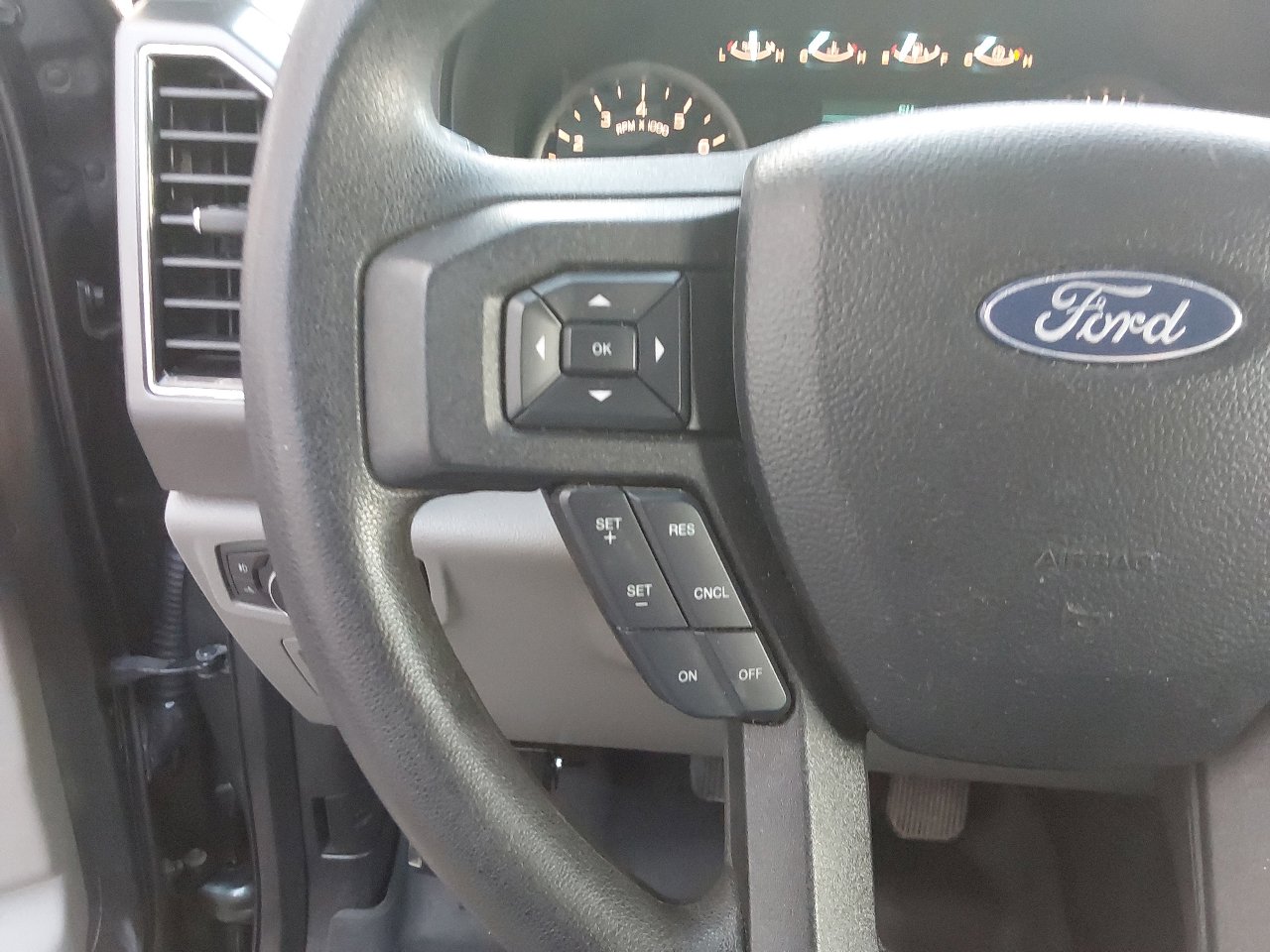Used 2018 Ford F150 XLT image 22