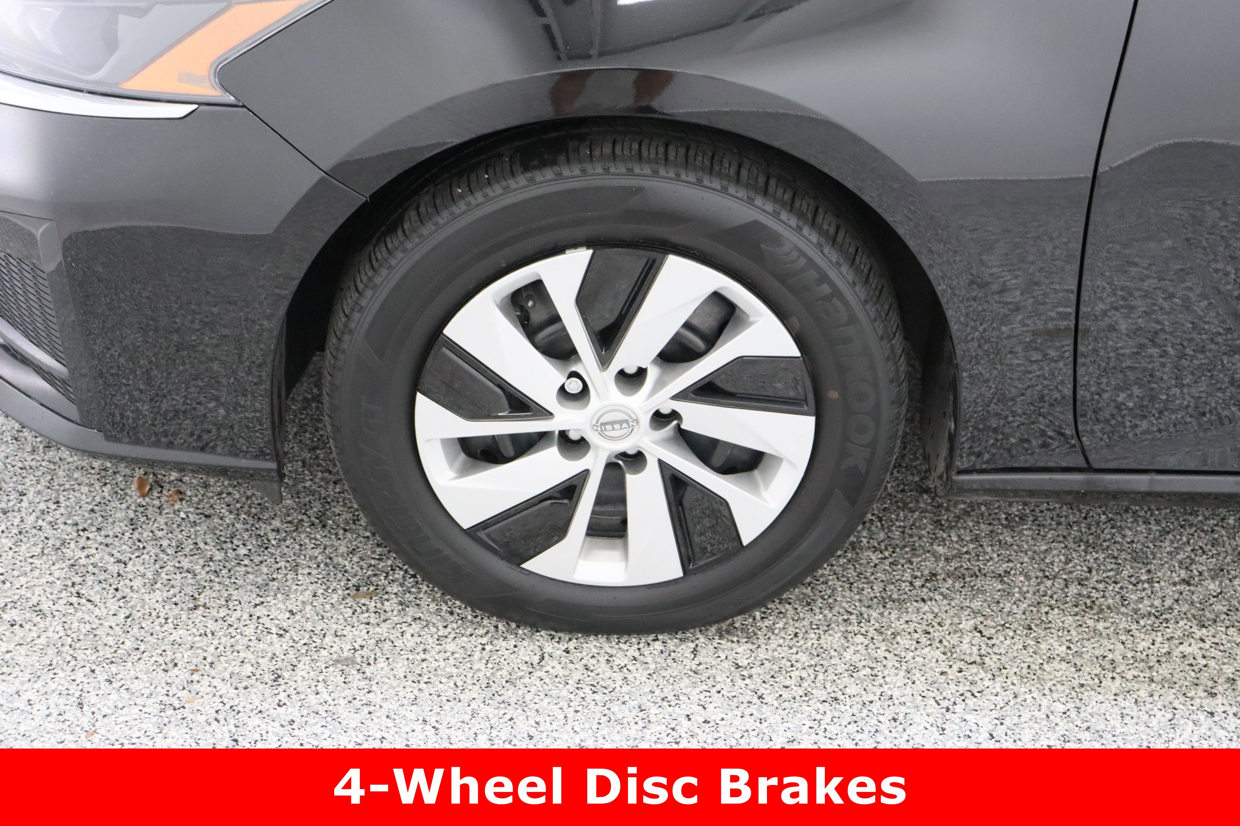 Used 2024 Nissan Altima 2.5 S image 11