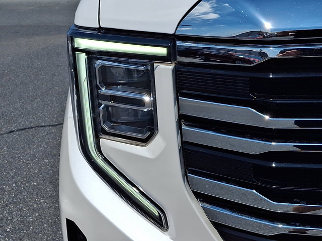 Used 2023 GMC Sierra 1500 SLT w/ SLT Premium Package AWD/4WD image 9