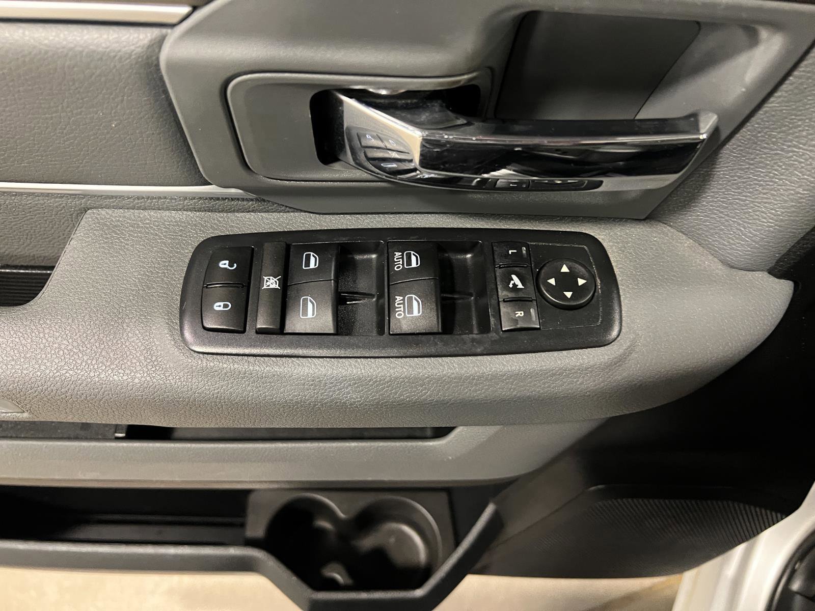 Used 2017 RAM 1500 Big Horn image 25