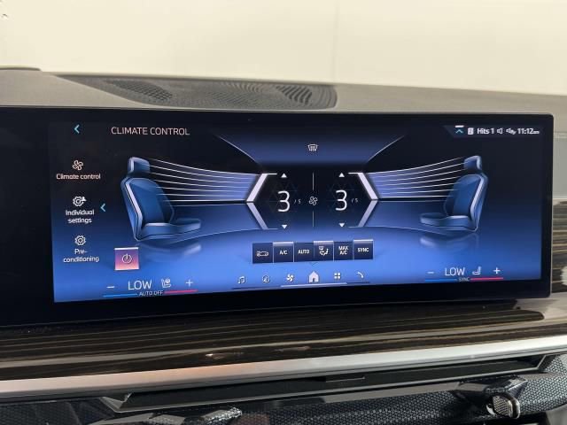 Used 2025 BMW X5 xDrive40i w/ Climate Comfort Package image 28