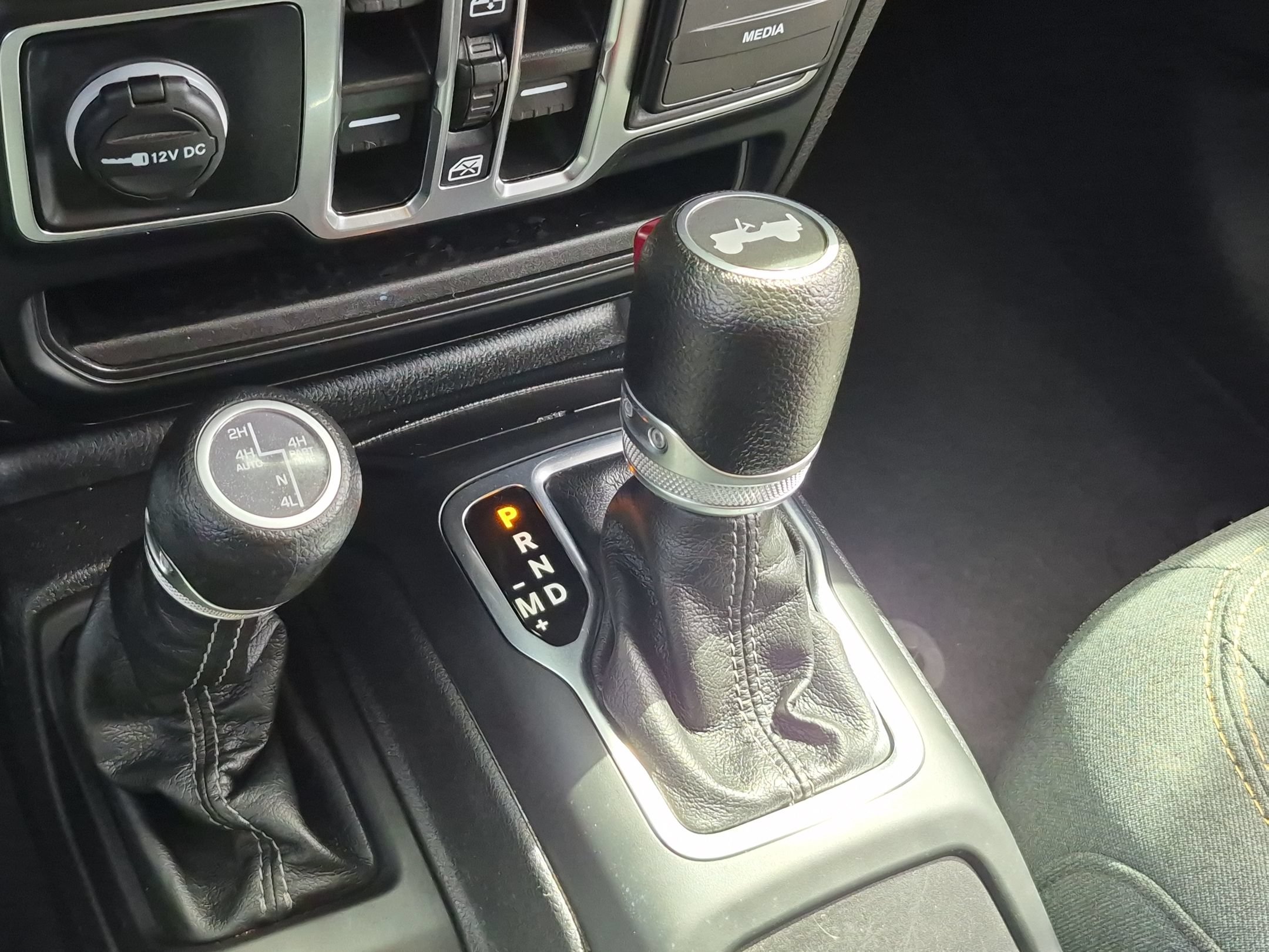 Used 2024 Jeep Wrangler Unlimited AWD/4WD image 19