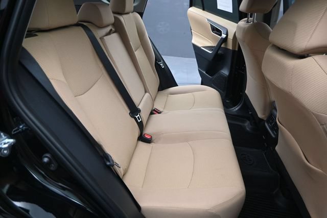 Used 2025 Toyota RAV4 LE AWD/4WD image 14