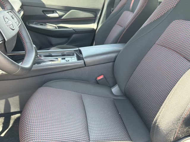 Used 2026 Nissan Sentra SR w/ Floor Mat Package FWD image 19