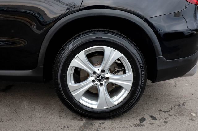Used 2017 Mercedes-Benz GLC 300 4MATIC image 19