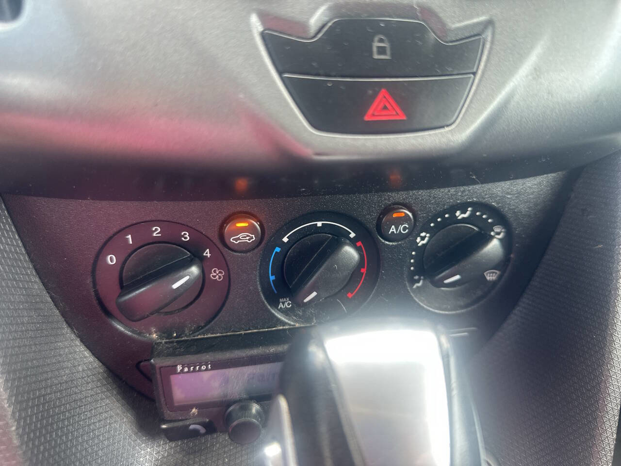 Used 2015 Ford Transit Connect XL image 27