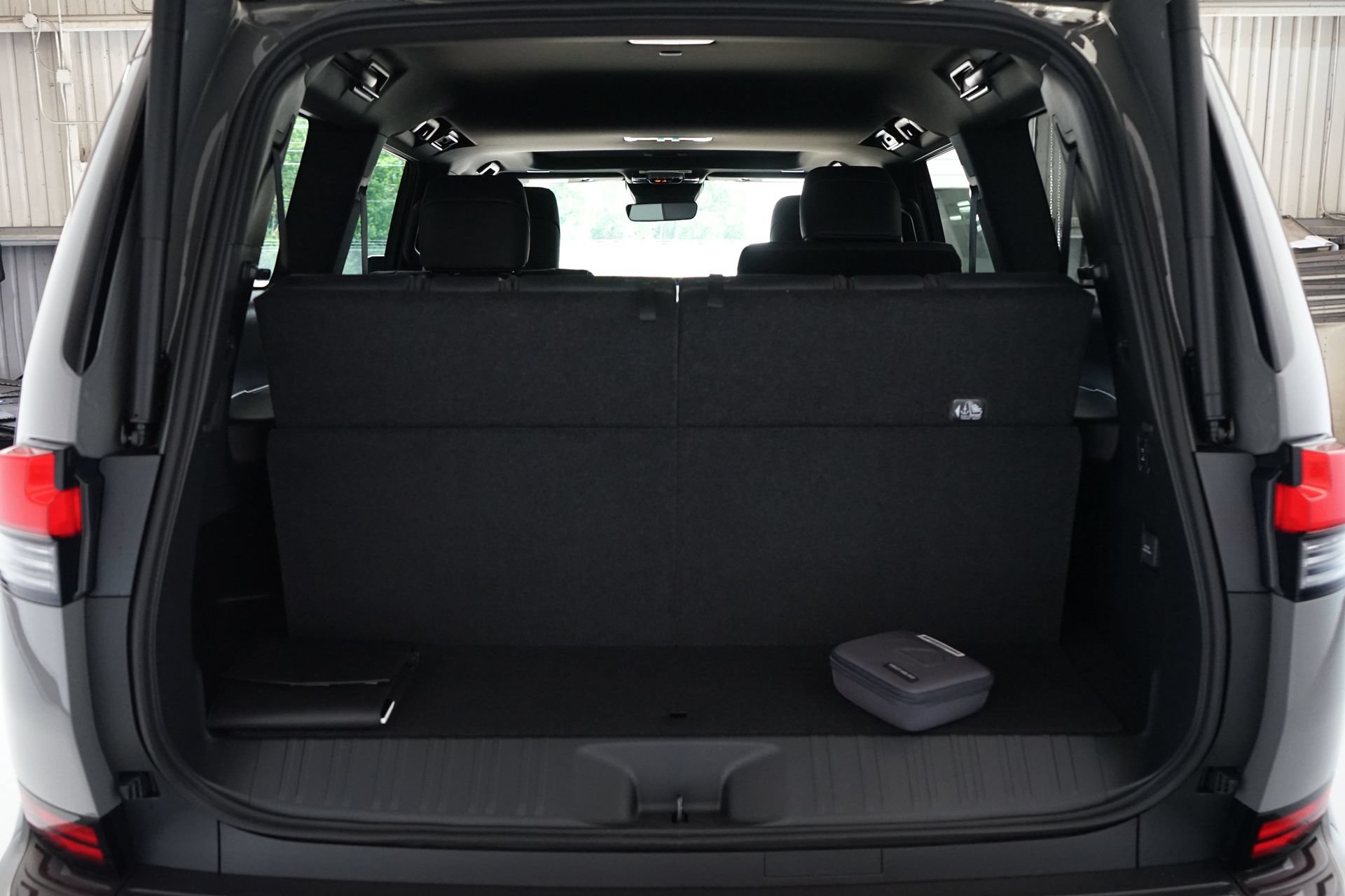 Used 2026 Lexus GX 550 w/ Cold Area Package AWD/4WD image 23