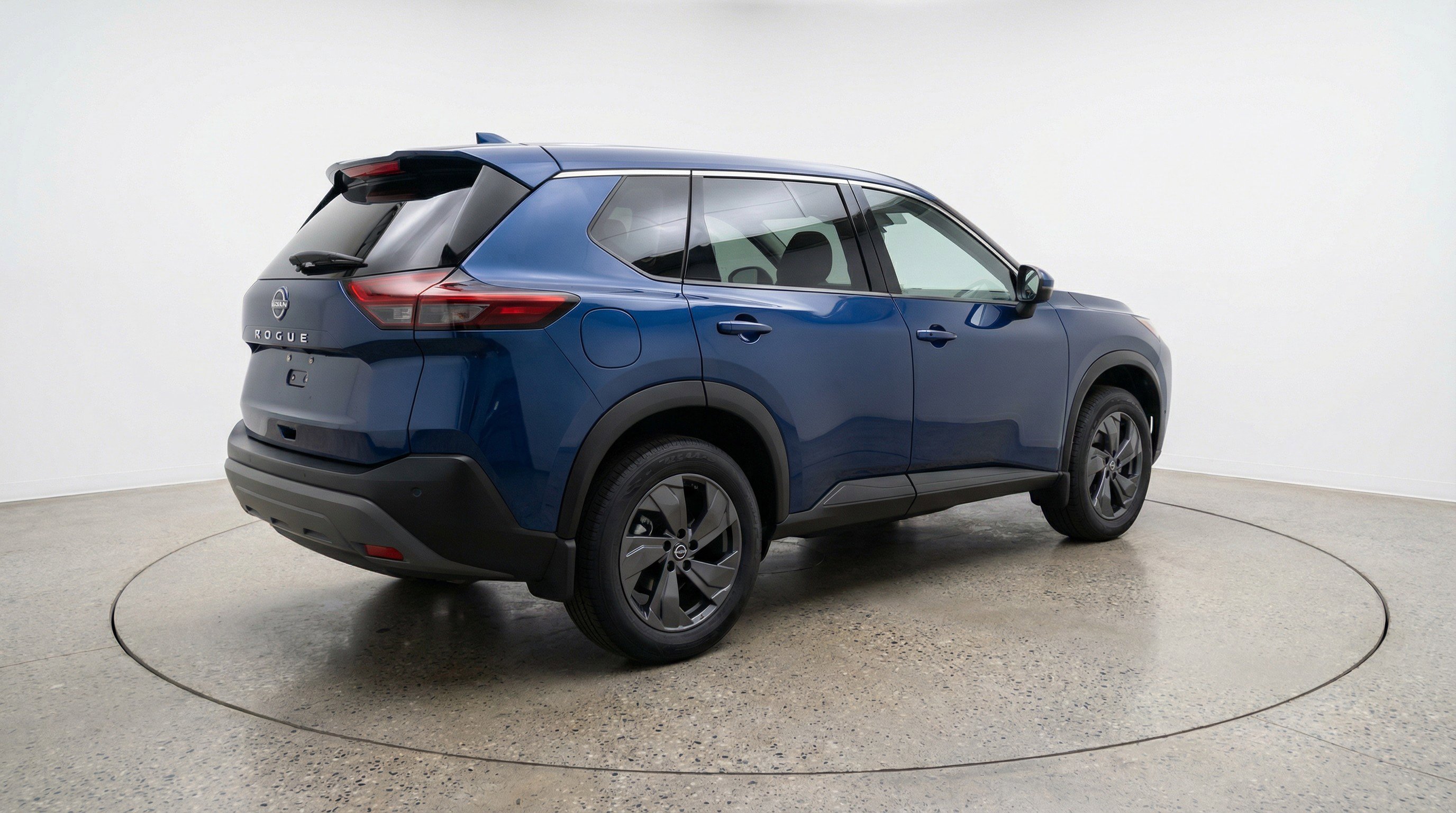 Used 2025 Nissan Rogue SV image 9