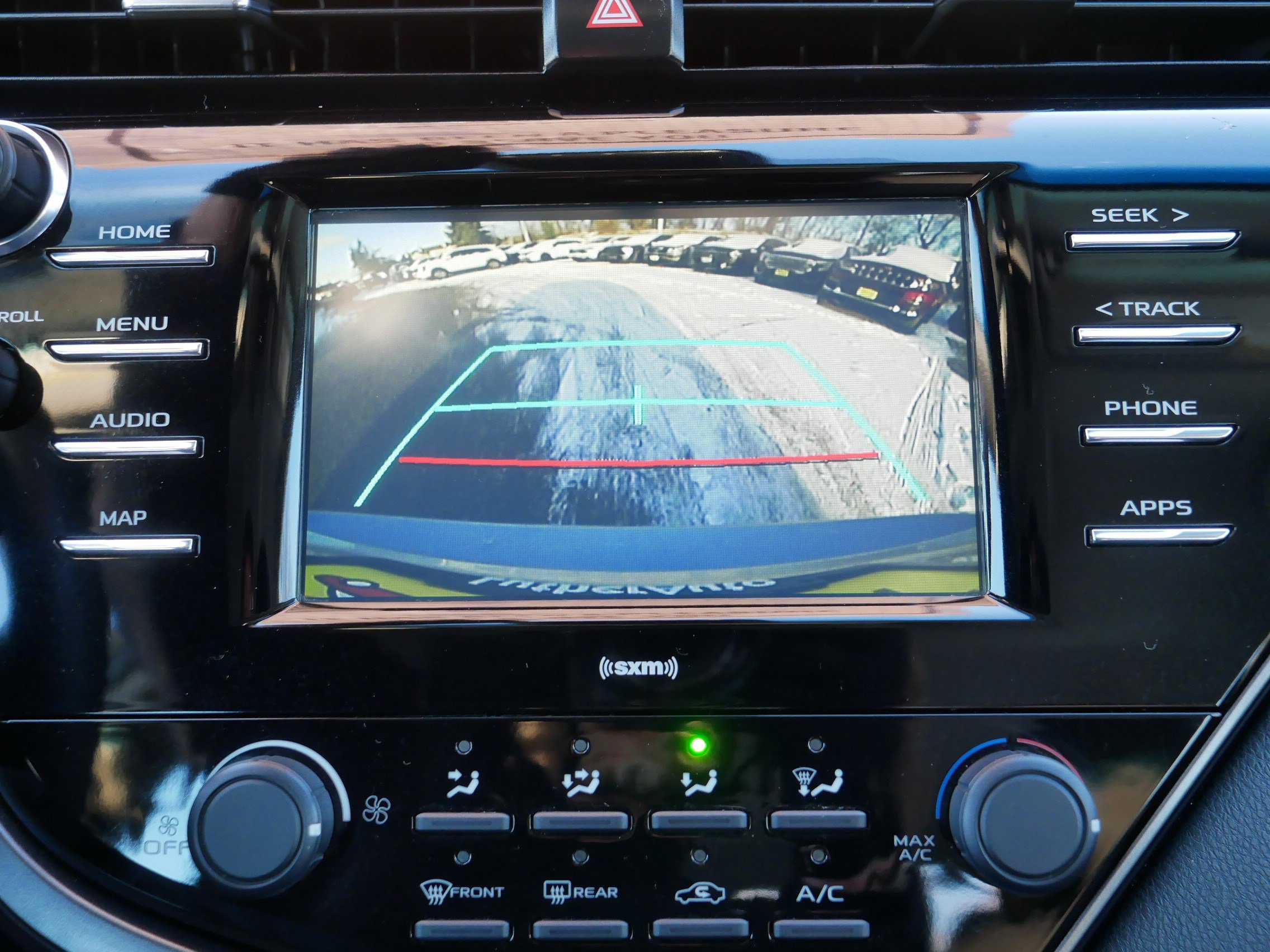 Used 2020 Toyota Camry LE image 27