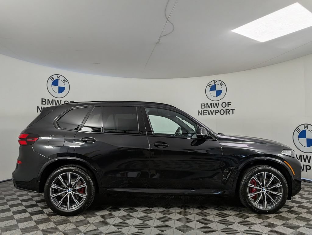 New 2026 BMW X5 xDrive40i w/ M Sport Package AWD/4WD image 5