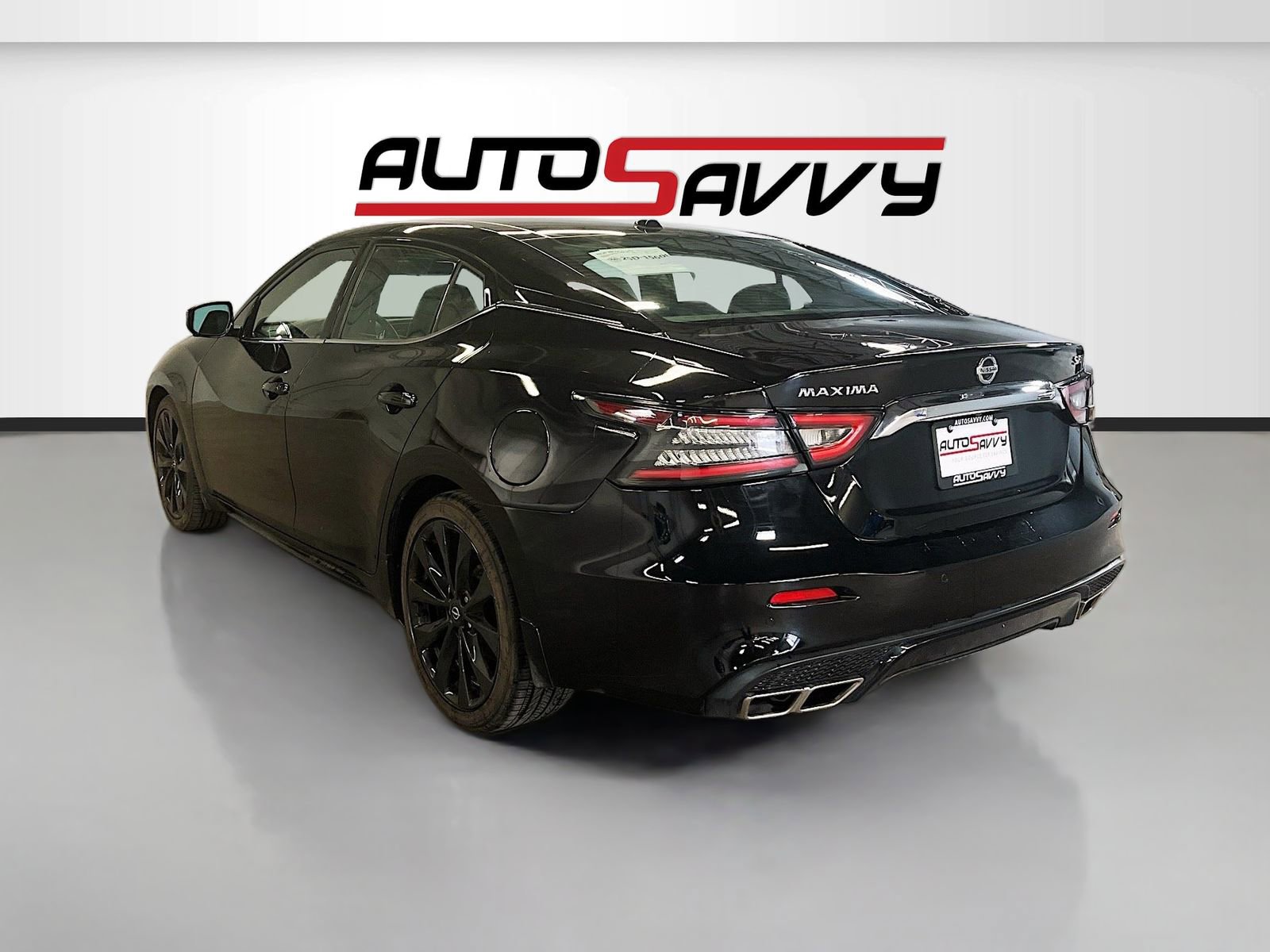Used 2023 Nissan Maxima SR w/ Sport Mat Group image 5