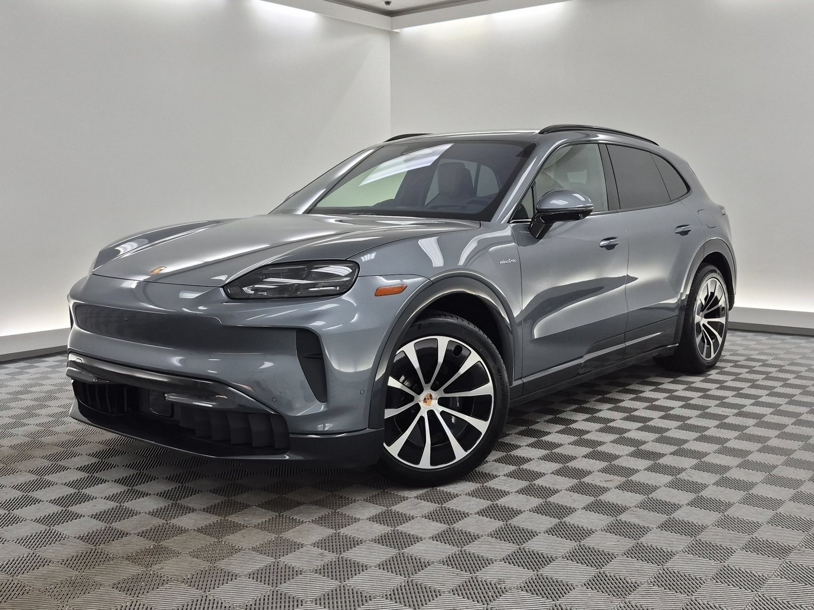 New 2026 Porsche Cayenne Electric AWD/4WD image 1