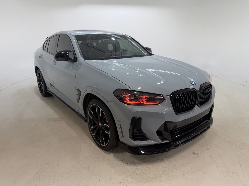 Used 2025 BMW X4 M40i w/ Premium Package image 1