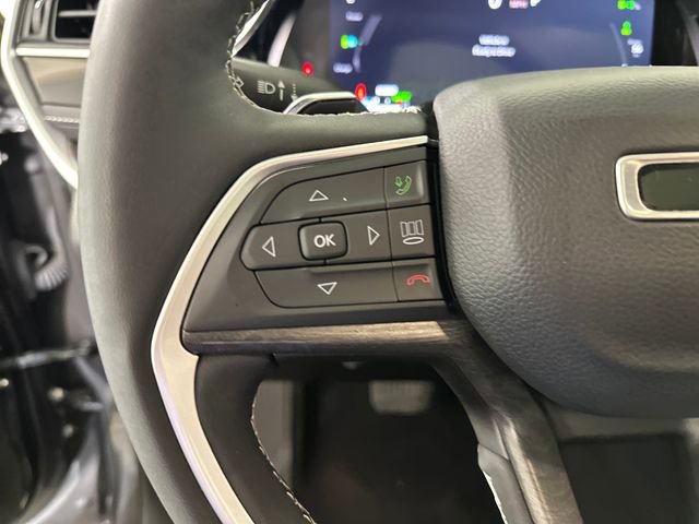 Used 2023 Jeep Grand Cherokee 30th Anniversary image 15