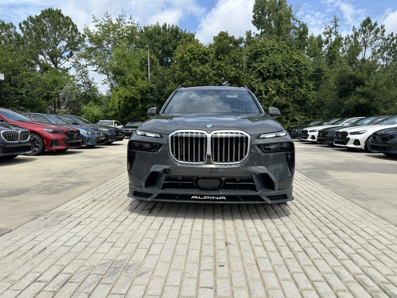 Used 2024 BMW ALPINA XB7 AWD/4WD image 9