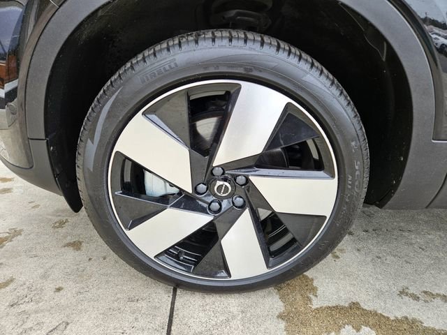 Certified 2023 Volvo XC40 Recharge Ultimate w/ Protection Package Premier AWD/4WD image 9