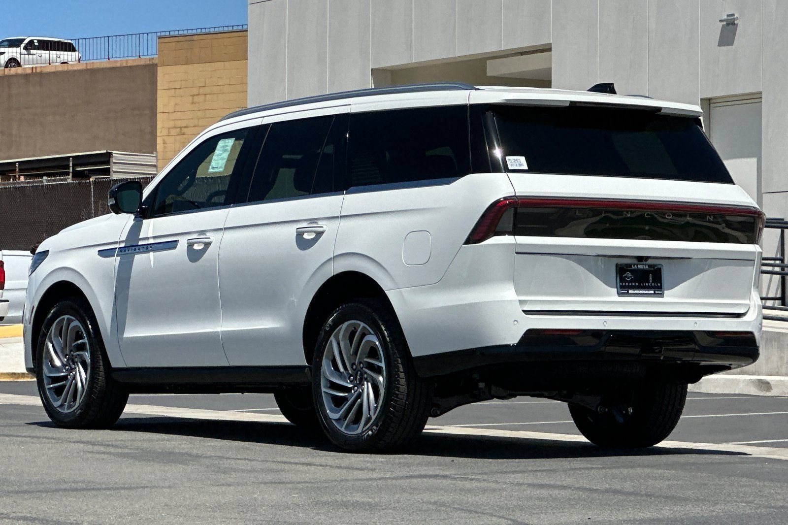 New 2026 Lincoln Navigator Reserve AWD/4WD image 5