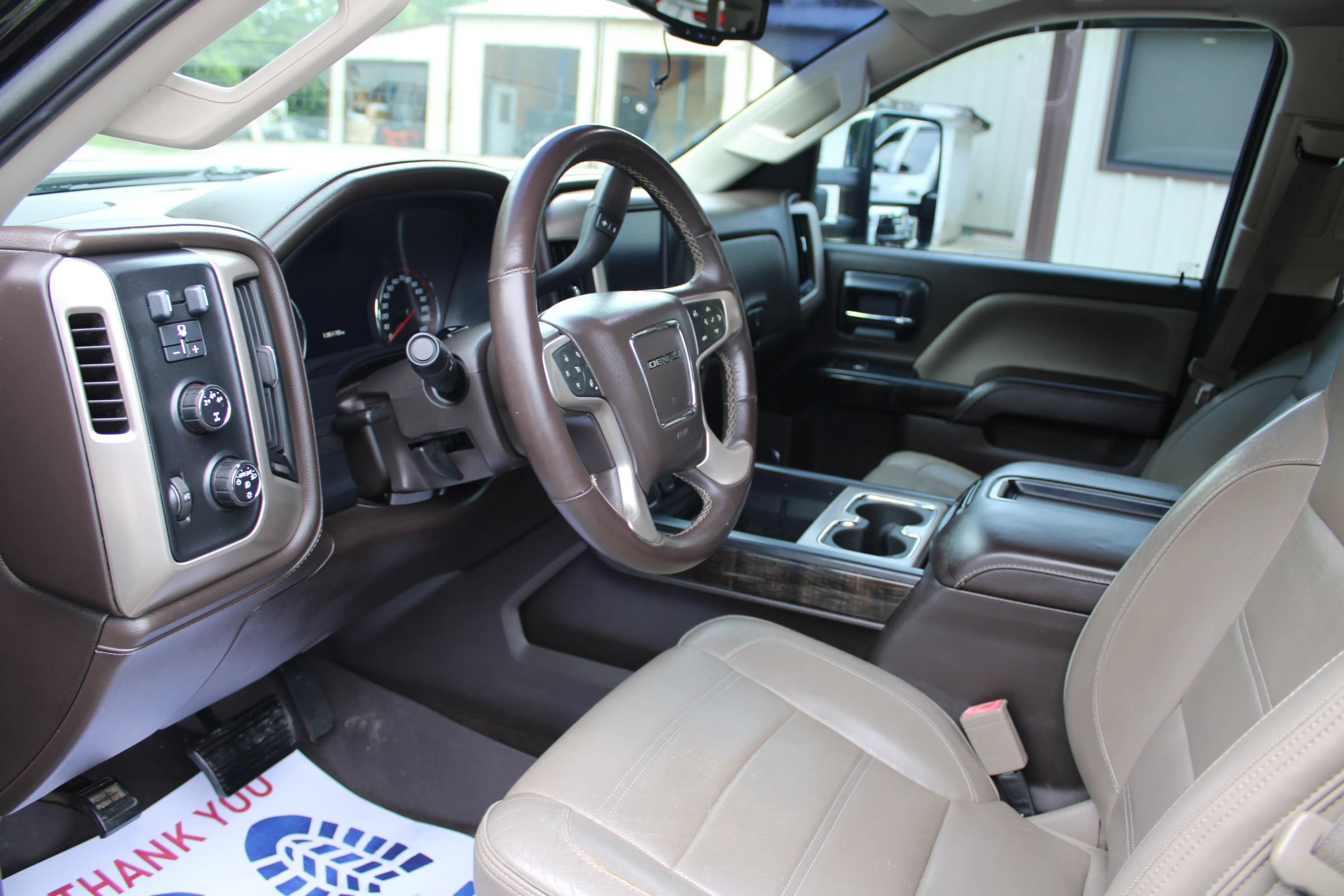 Used 2015 GMC Sierra 2500 Denali w/ Duramax Plus Package AWD/4WD image 15