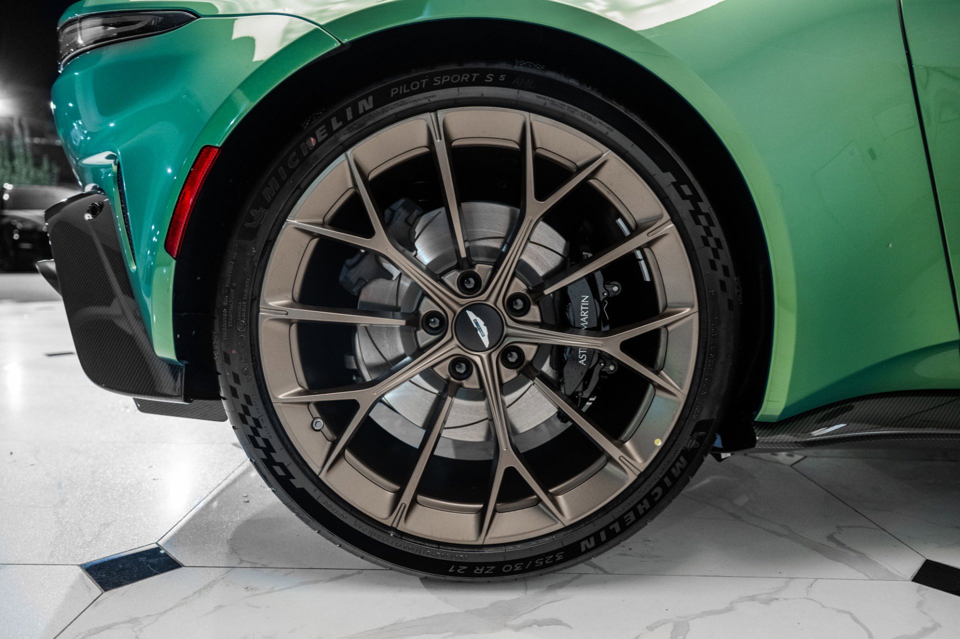 New 2026 Aston Martin V8 Vantage Roadster image 47