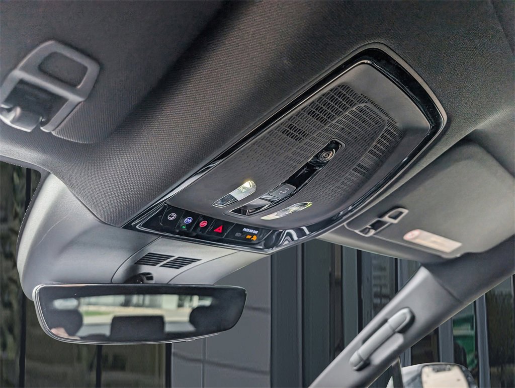 New 2026 Cadillac Lyriq V AWD/4WD image 33