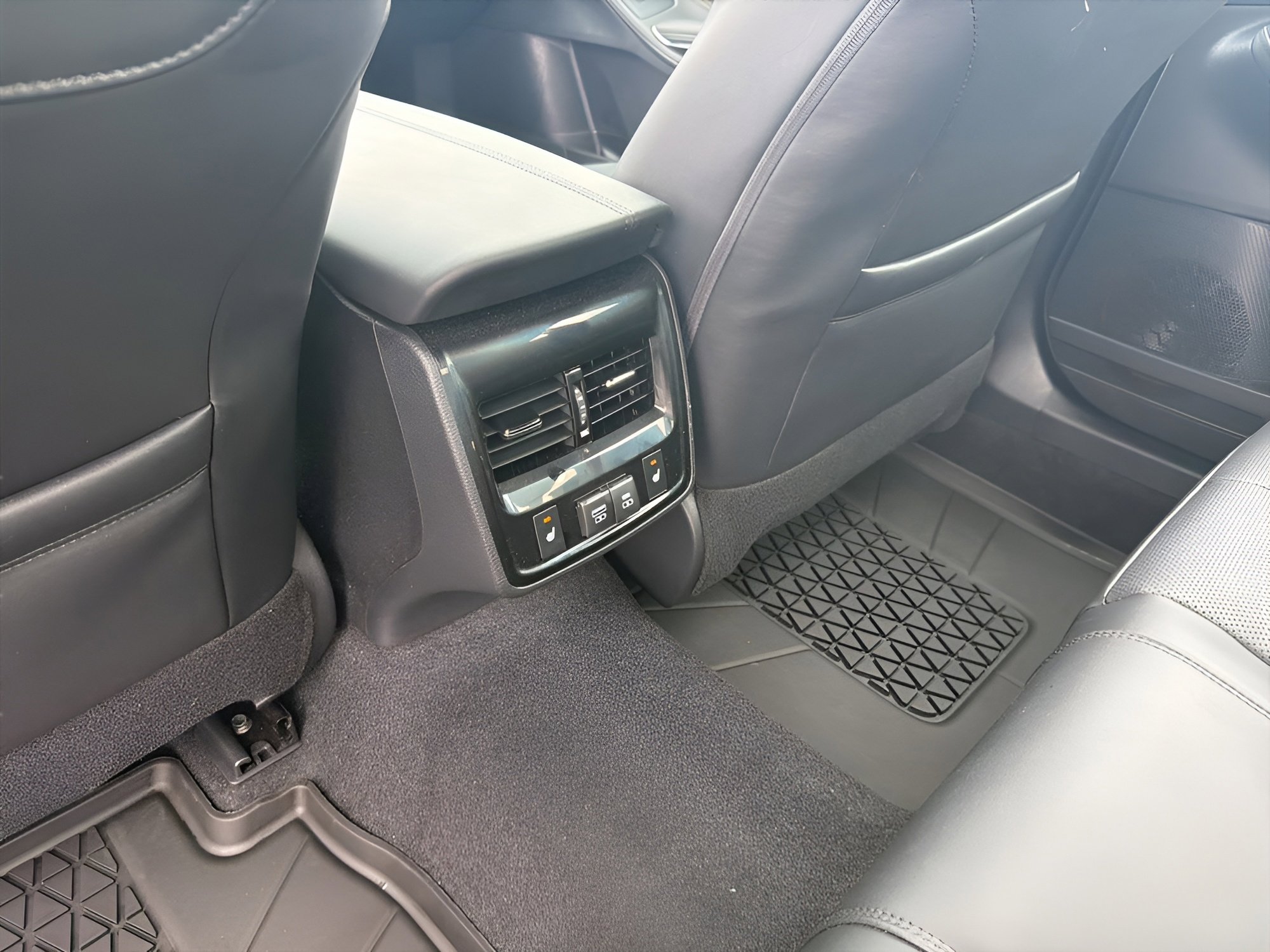 Used 2022 Toyota Avalon Touring w/ Advanced Safety Package FWD image 27
