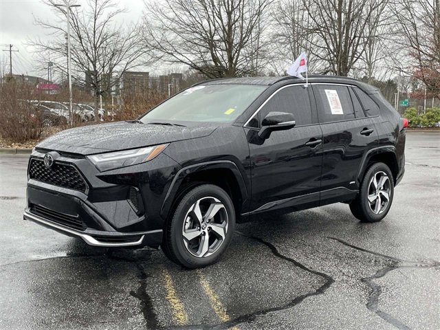 Used 2025 Toyota RAV4 SE