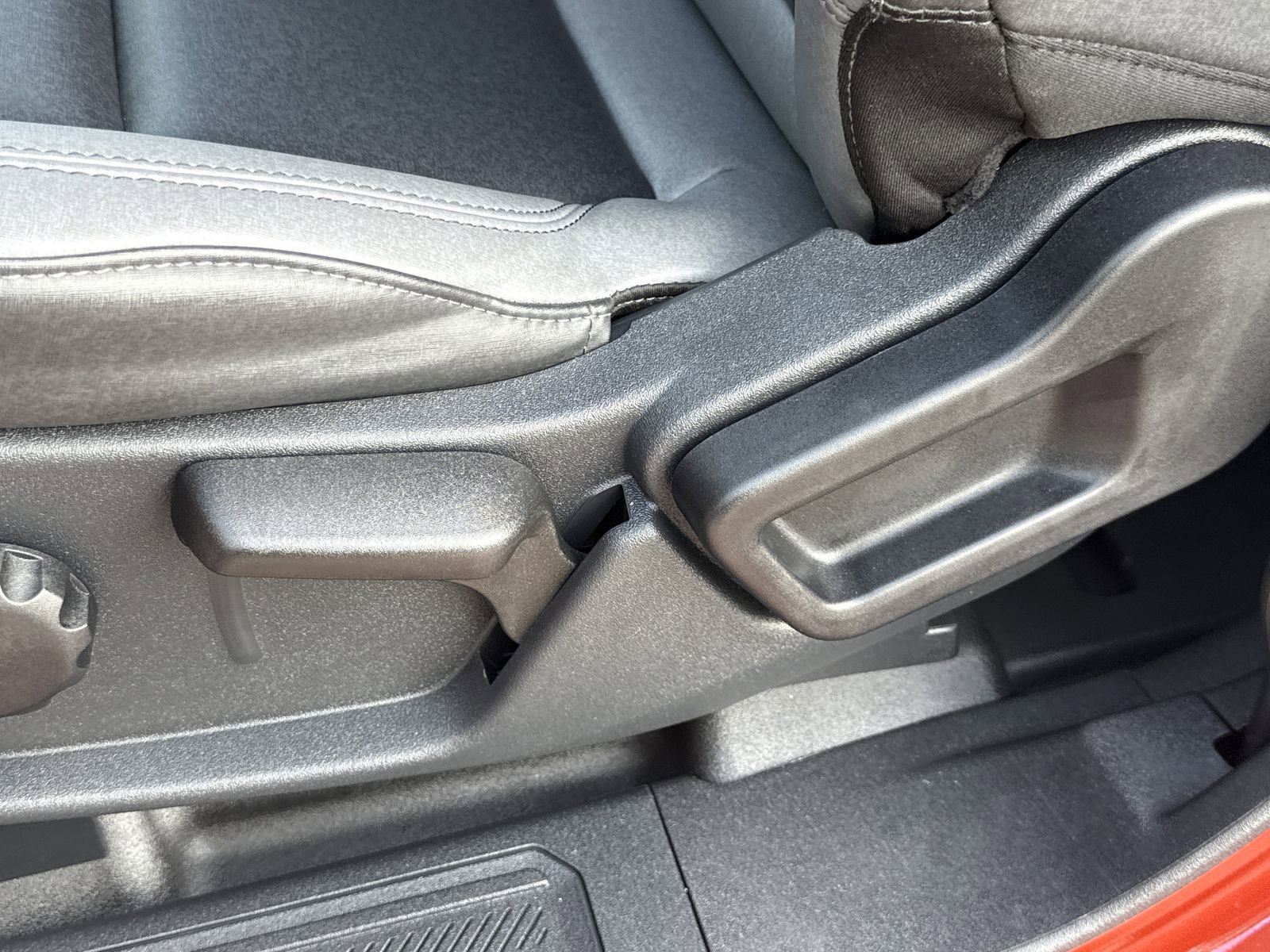 Certified 2024 Ford Bronco Black Diamond image 20