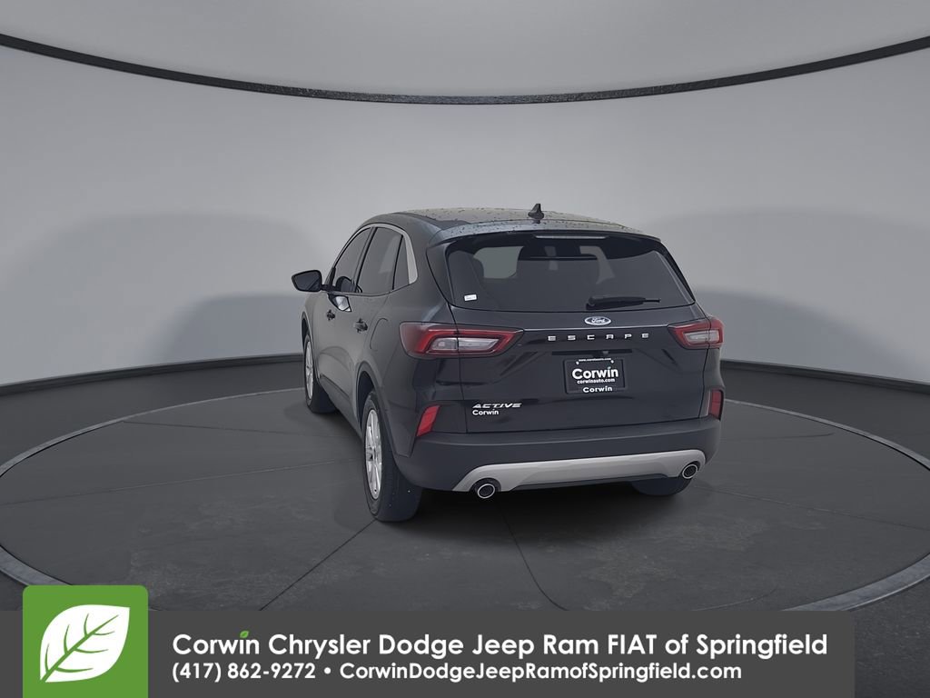 Used 2024 Ford Escape Active w/ Cold Weather Package image 12