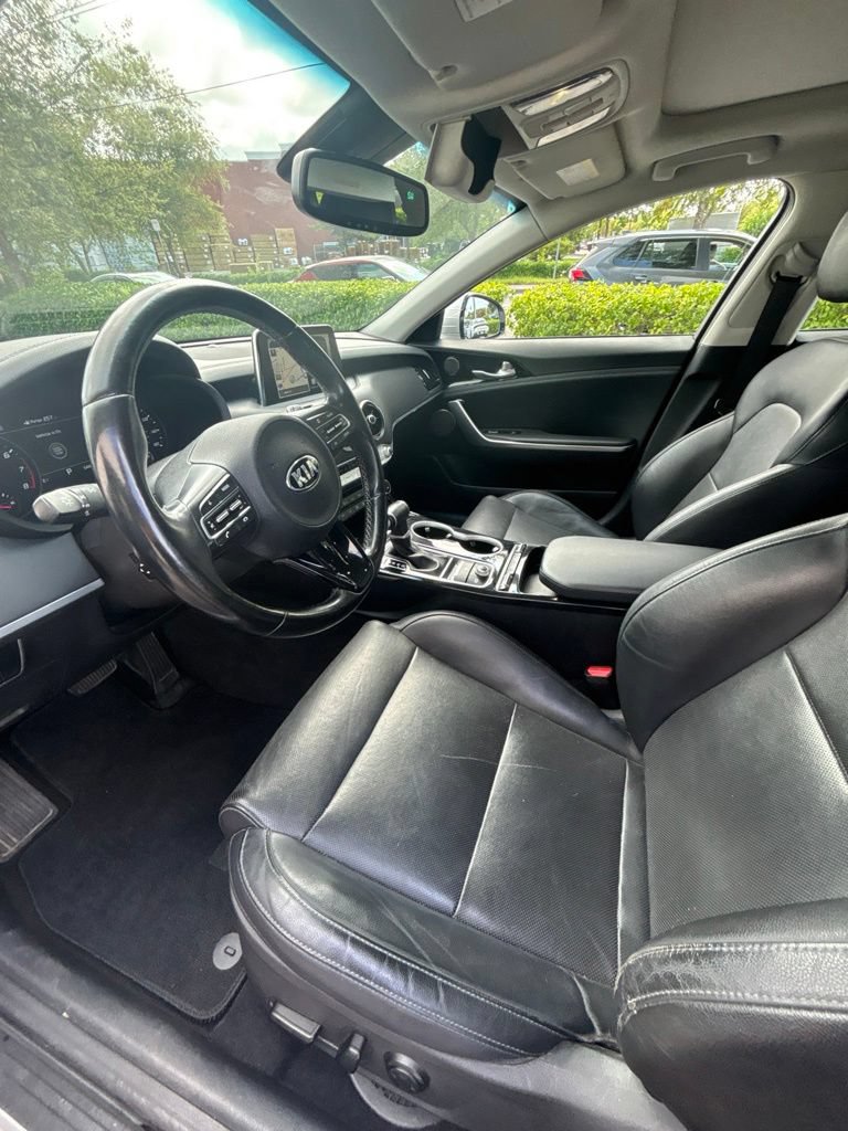 Used 2018 Kia Stinger Premium RWD image 12