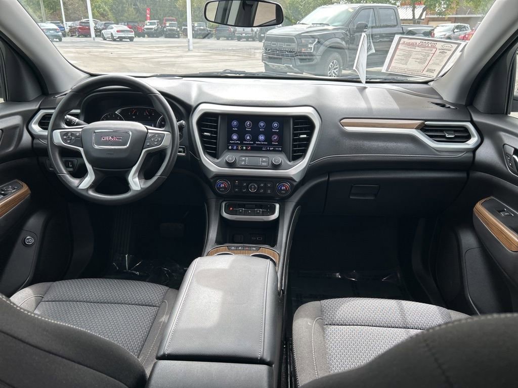 Used 2023 GMC Acadia SLE w/ Driver Convenience Package image 11