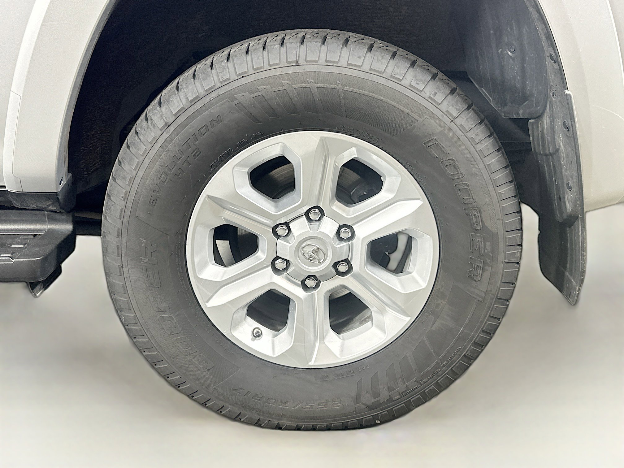 Used 2019 Toyota 4Runner SR5 image 11