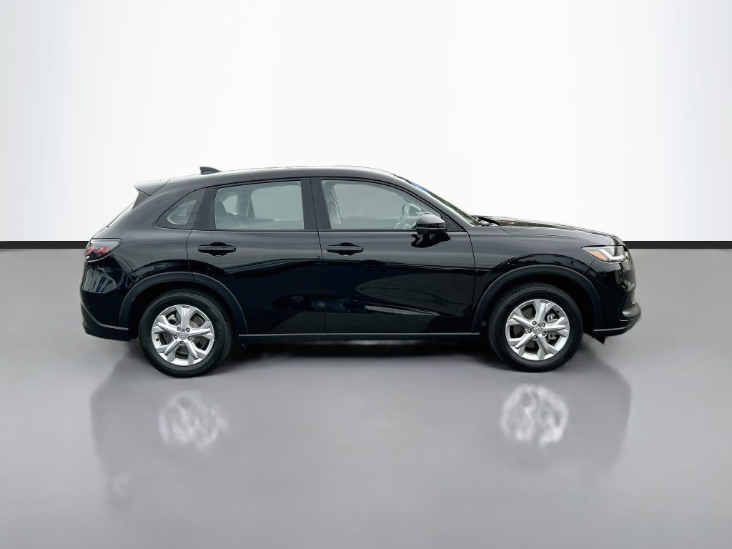 Certified 2024 Honda HR-V LX image 4