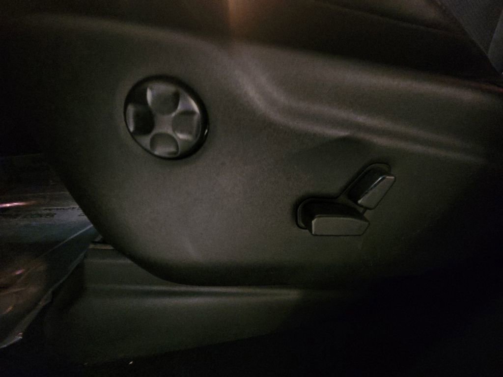 Used 2022 Dodge Durango SRT w/ Black Package AWD/4WD image 13