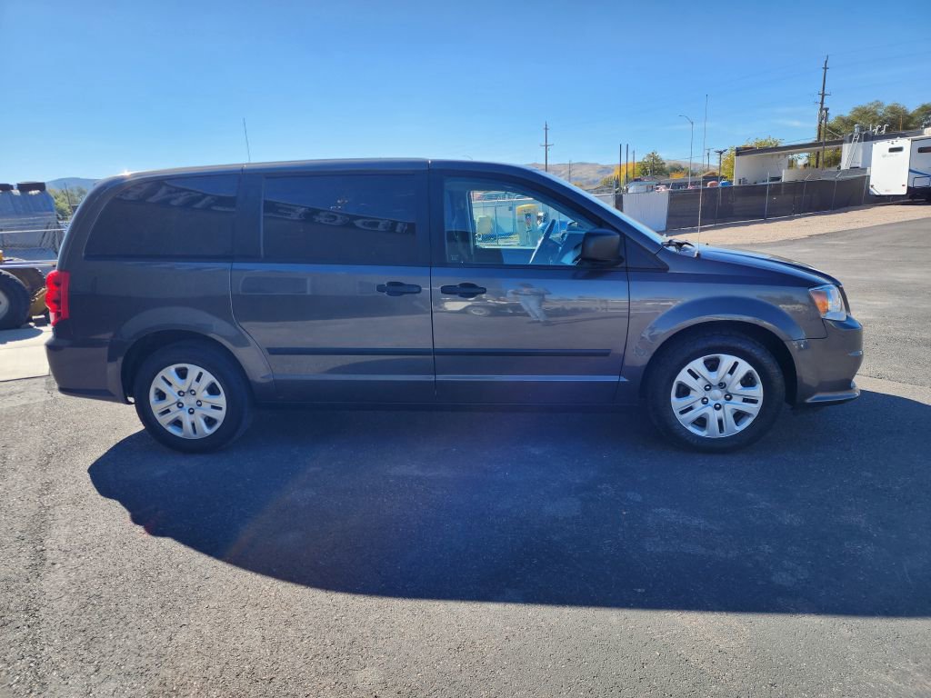 Used 2015 Dodge Grand Caravan American Value Package FWD image 4