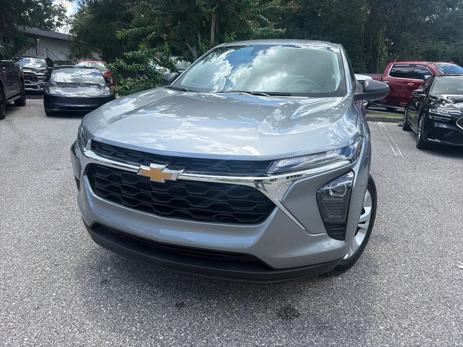 Used 2026 Chevrolet Trax LS FWD image 3